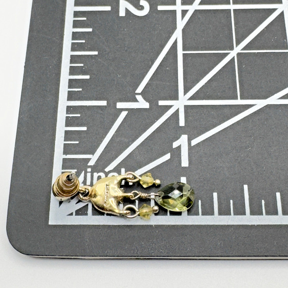 Vintage Monet Rhinestone Dangle Earrings Green Amber Delicate Lightweight 1" - Picture 4 of 4